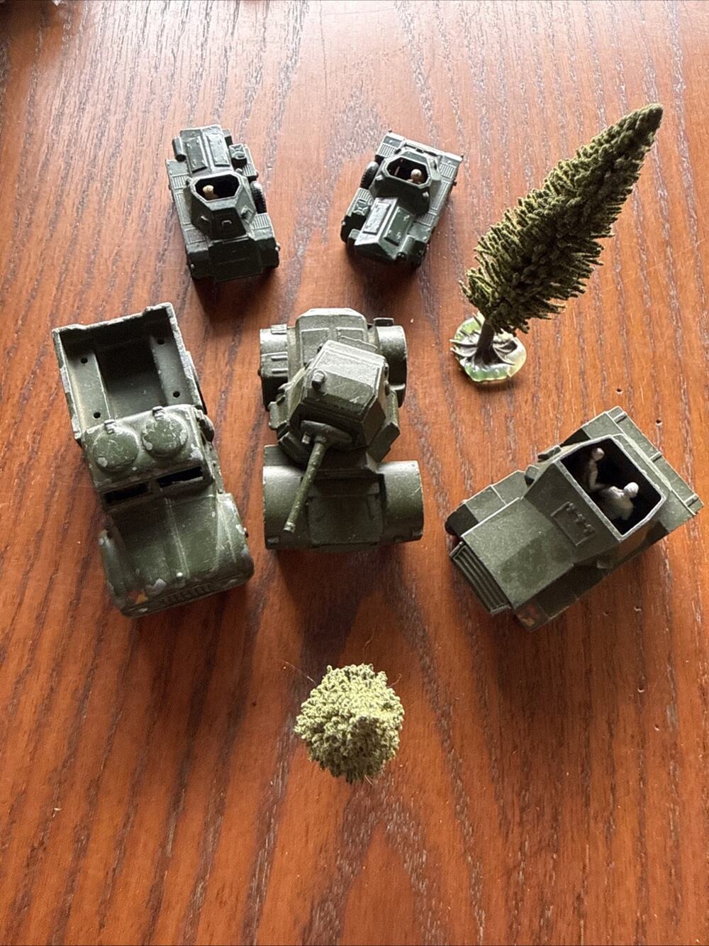 Dinky And Lesley Toys Vintage Military Lot 5 Vehicles With Decor Trees